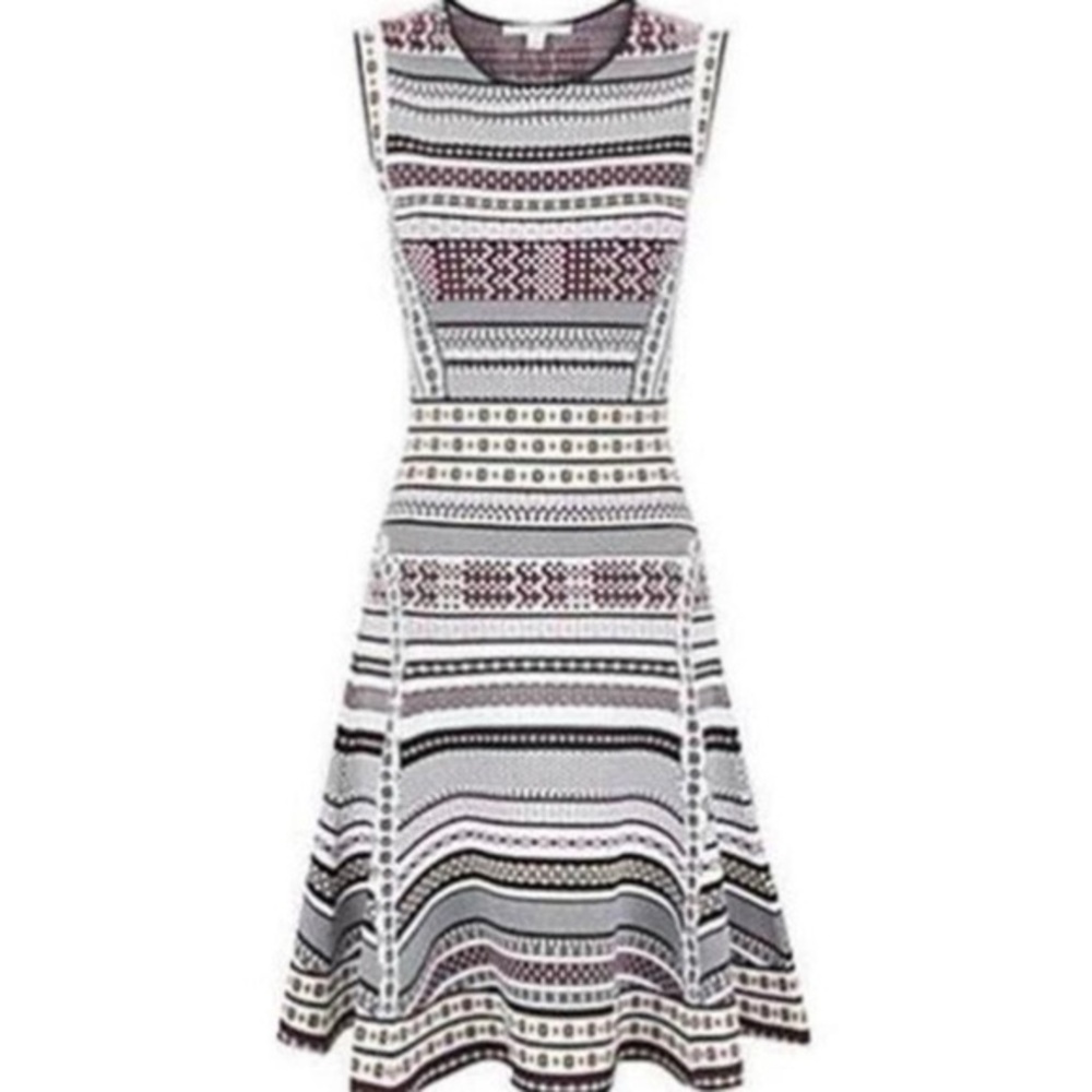 Diane Von Furstenberg Stretchy Eleanor Sleeveless Fit & Flare Jacquard Dress - Picture 3 of 15